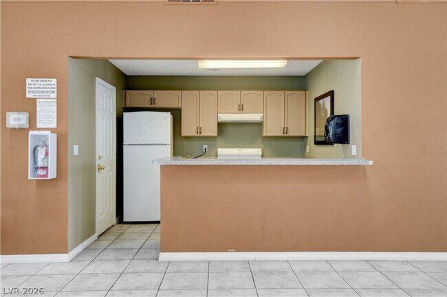 Building Photo - 8039 Teresita Ave