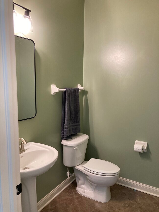 Building Photo - 6762 Bigerton Bend