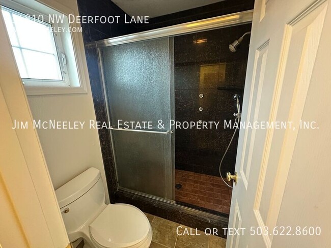 Building Photo - 14810 NW Deerfoot Ln