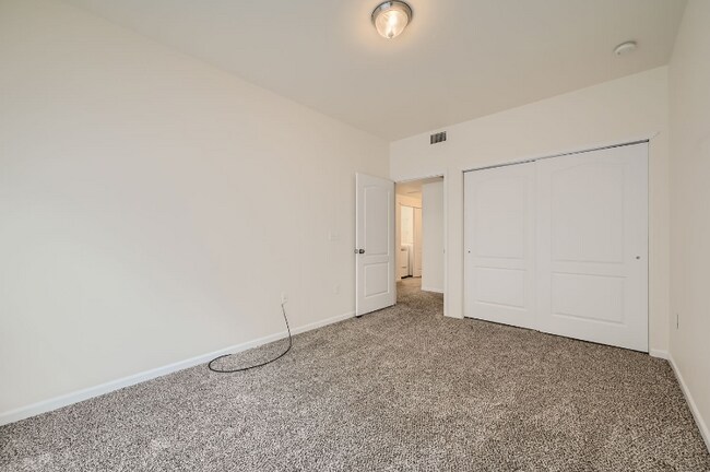 Building Photo - 1116 Opal St