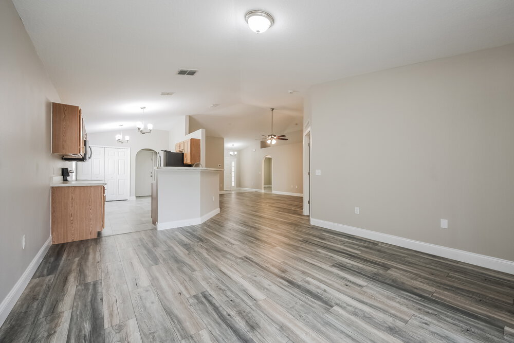 Building Photo - 2147 Sandridge Cir