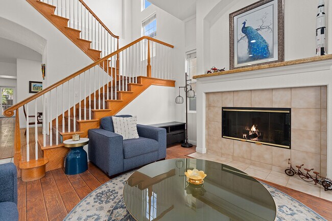 Building Photo - 7116 Torrey Mesa Ct
