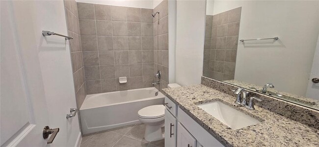 Building Photo - 15810 Sunny Day Dr