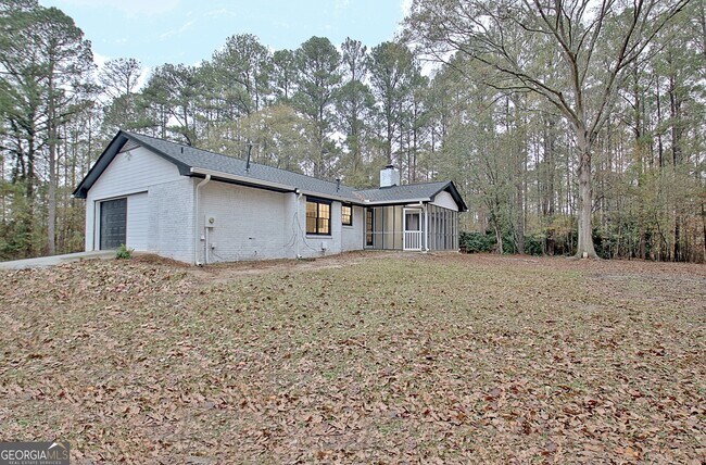 Building Photo - 716 Ebenezer Rd