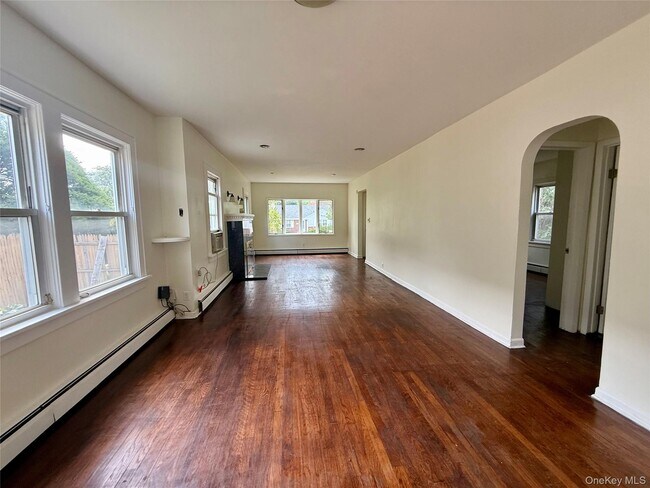 Building Photo - 175 S Brookside Ave