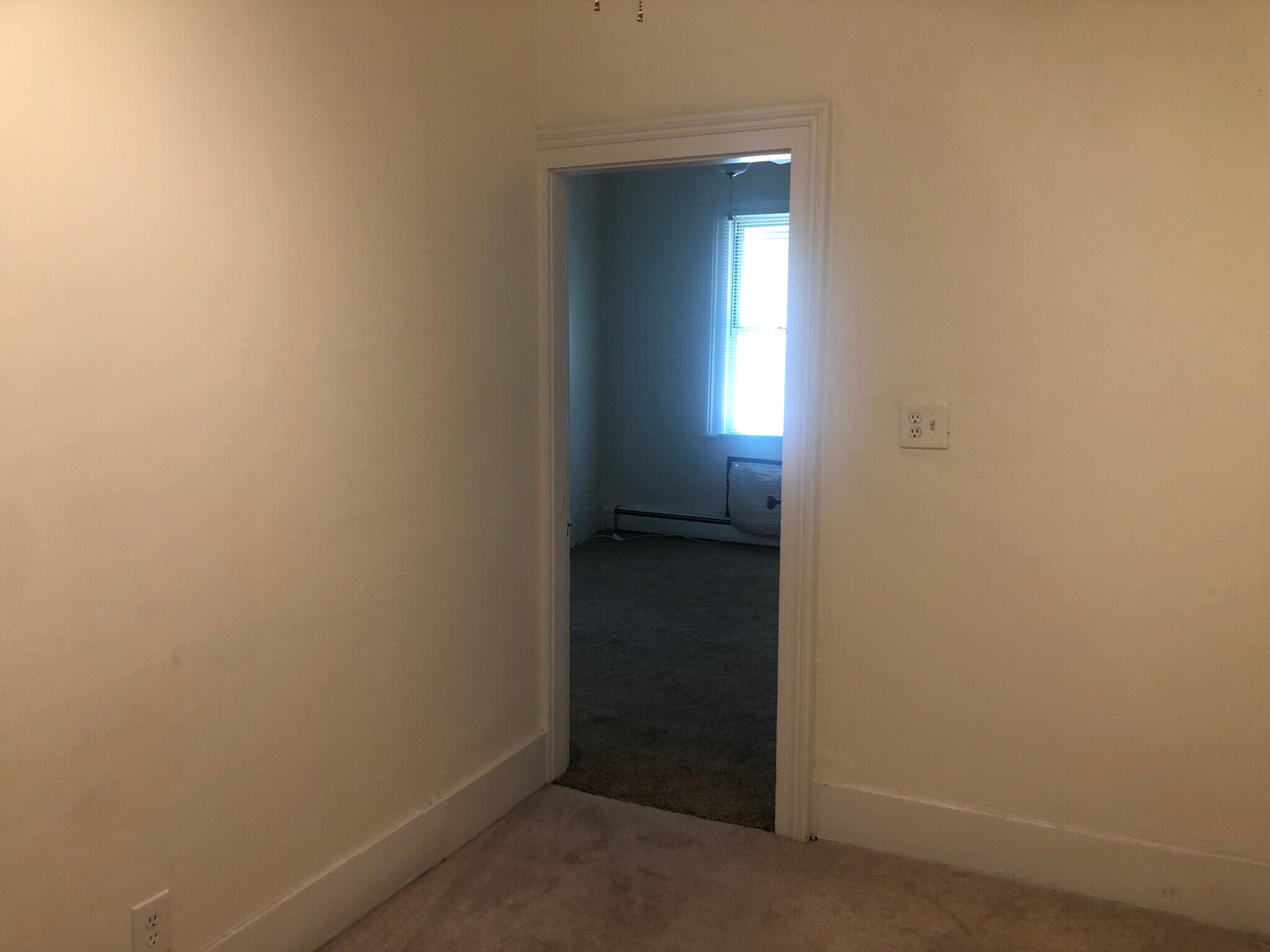 Building Photo - 1042 Erin St