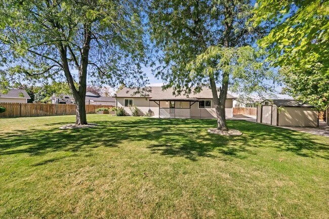 Building Photo - Bright & Cozy Home on a Quiet Cul-de-Sac