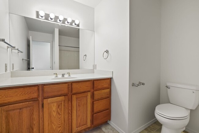 Building Photo - 3bd/2ba with Great Boise Location on Large Corner Lot