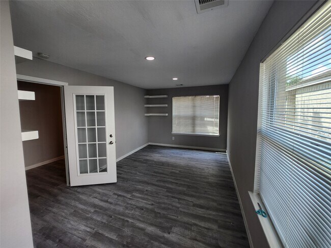 Building Photo - 20718 Blanton Brook Dr