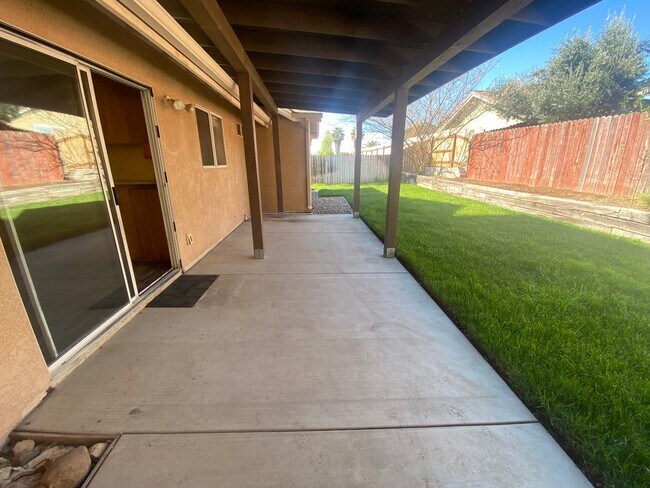 Building Photo - 1275 Peterson Ranch Rd