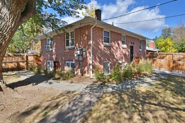 Primary Photo - 3130/3132 Folsom