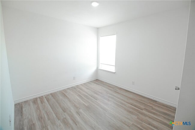 Building Photo - 1601 Cloud St