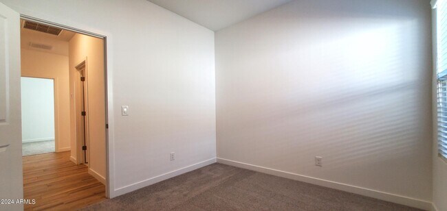 Building Photo - 7812 N 79th Dr