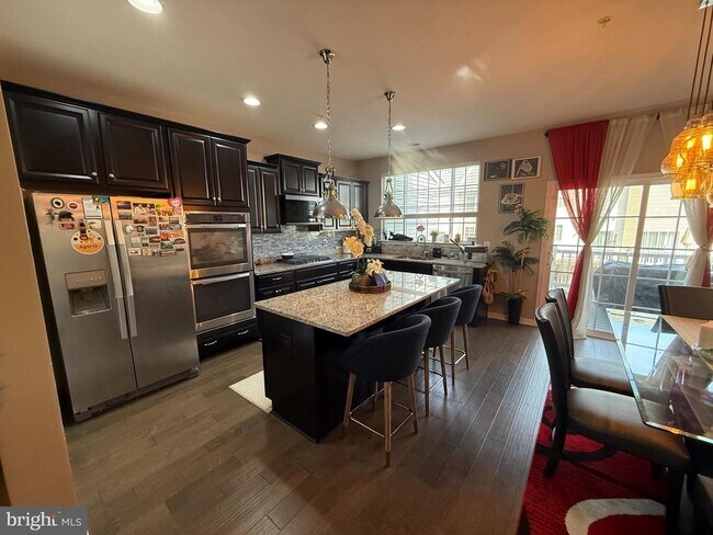 Building Photo - 8462 Hedwig Ln