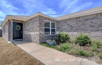 Building Photo - 10500 Darla Ln