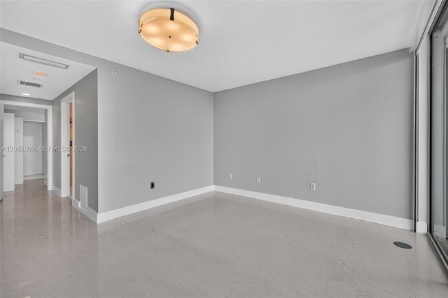 Building Photo - 2950 NE 188th St