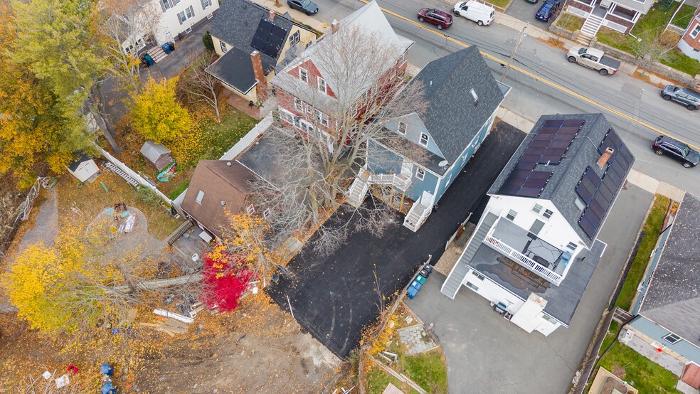 Building Photo - 322 Jefferson Ave