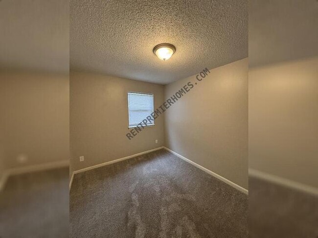Building Photo - 1301 Liberty Dr
