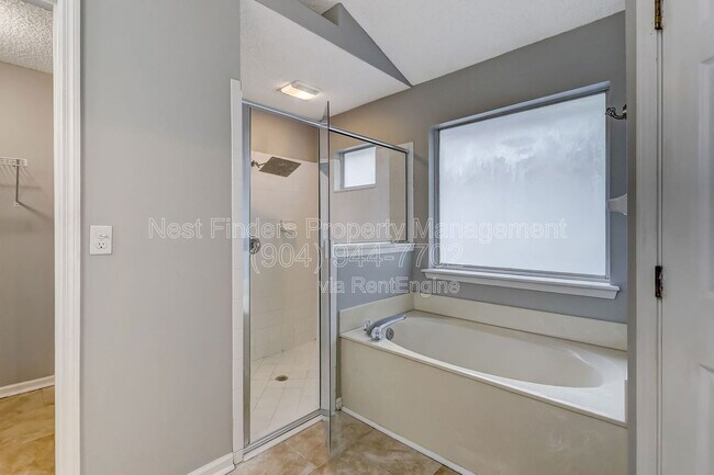 Building Photo - 4613 W Catbrier Ct