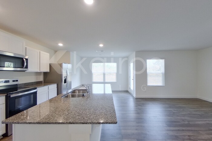 Building Photo - 3918 NE Billie Ln