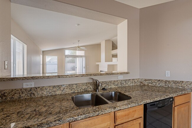 Building Photo - single level 3 bedroom home for rent