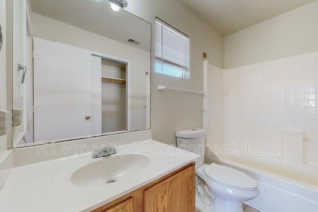 Building Photo - 3473 Martin Meadows Dr NE