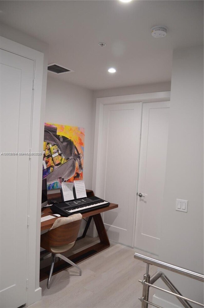 Building Photo - 10347 NW 64th Ln