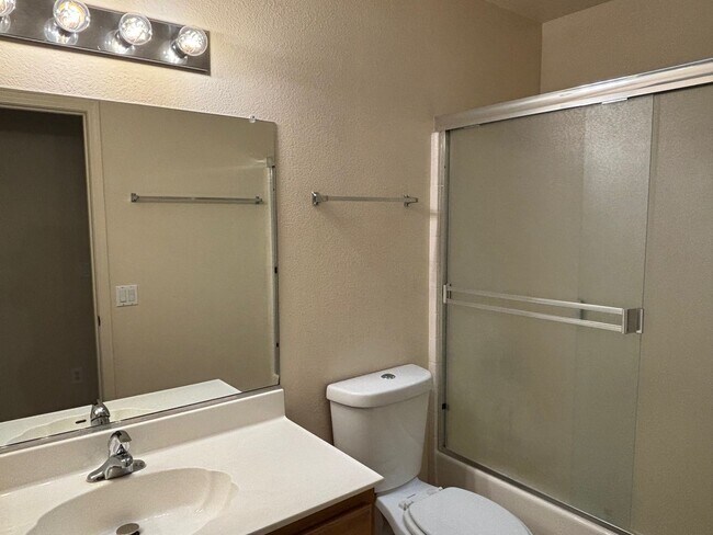 Building Photo - 3001 Indian Land Dr