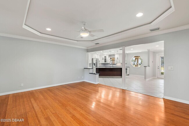 Building Photo - 16 Forest View Way