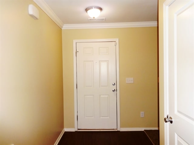 Building Photo - 604 Grassy Hill Road