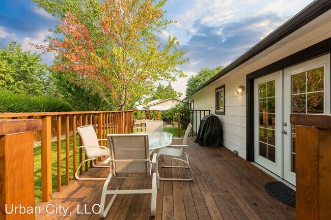Building Photo - 3 br, 1 bath House - 1125 Wild Phlox
