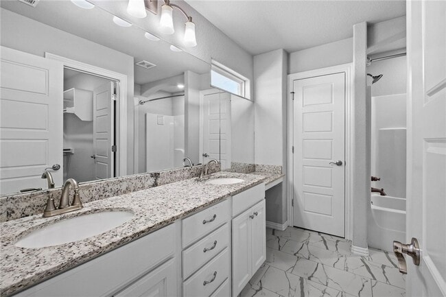 Building Photo - 4371 W Barhem Dr