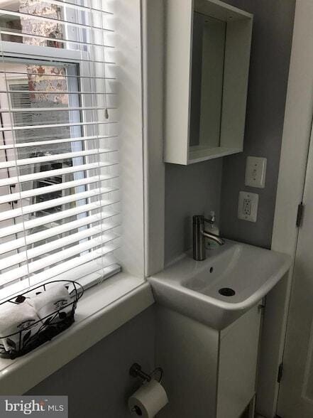 Building Photo - 1929 Gough St