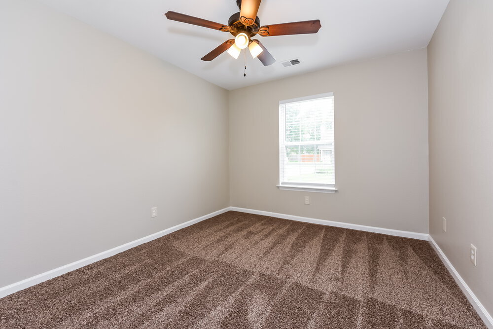 Building Photo - 3932 Rock Creek Dr