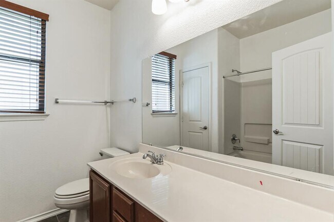 Building Photo - 1029 Brighton Pl