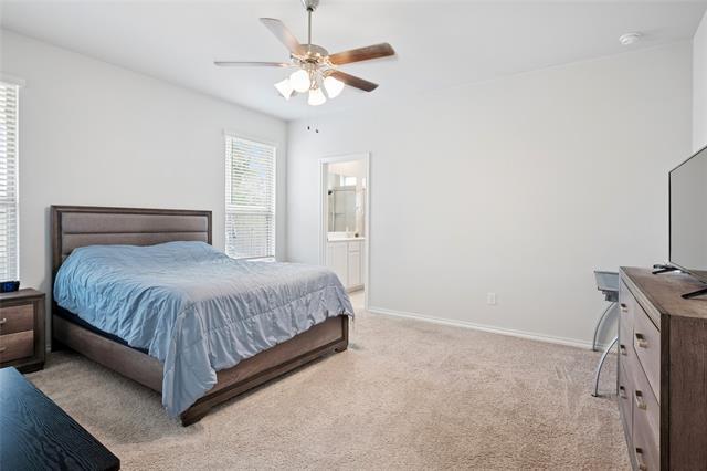 Building Photo - 517 Concho St