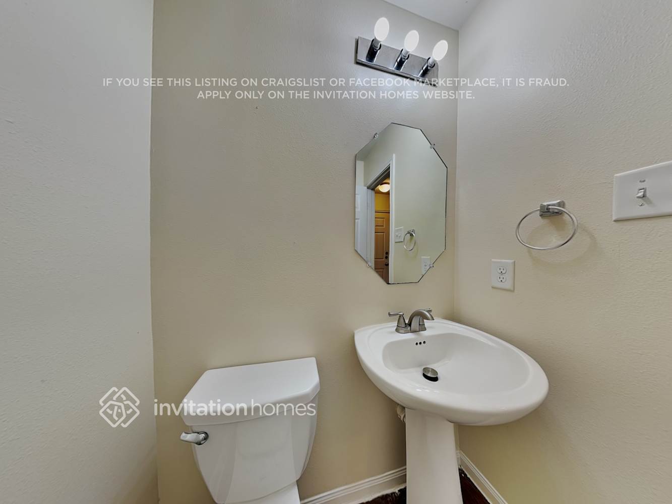 Building Photo - 12618 Mountain Daisy Rd