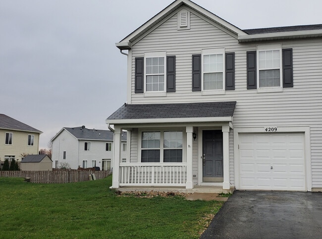 Primary Photo - 4209 Cummins St