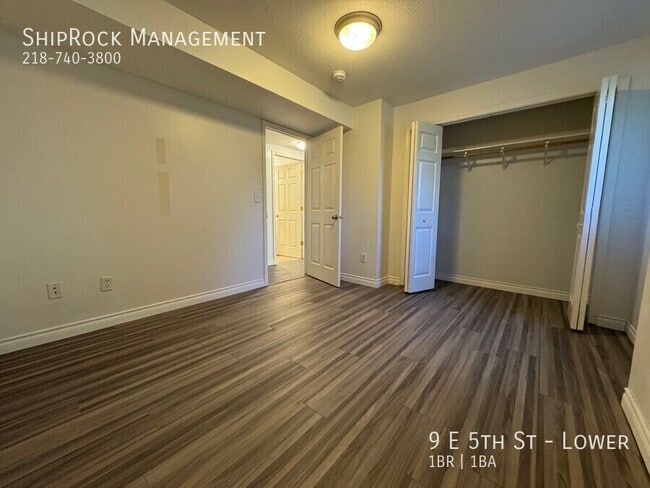 Building Photo - 9 E 5th St