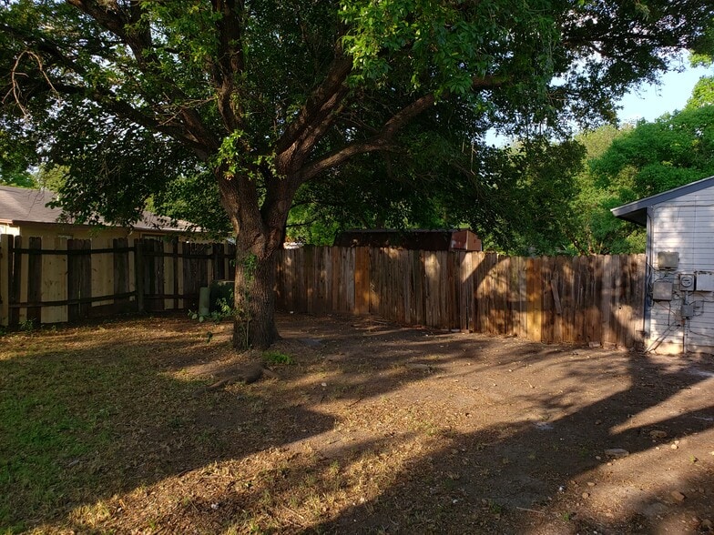 Building Photo - 4883 Aspen Wood Dr,