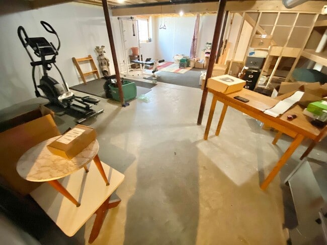 Building Photo - 2 Bedroom Home in Williston VT Available 9...