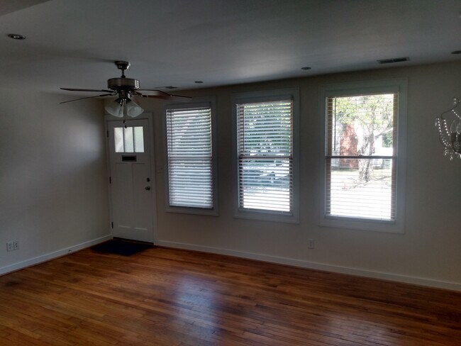 Building Photo - 2300 Mount Pleasant St