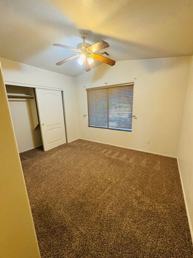 Building Photo - Oro Valley- 4 bedroom/ 2 bathroom home