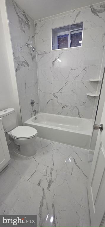 Building Photo - 5804 Haverford Ave