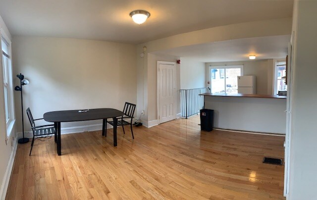 Building Photo - 3947 Baltimore Ave