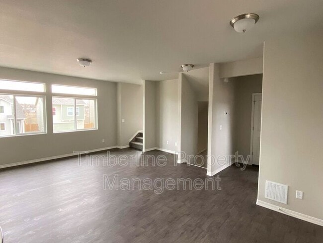 Building Photo - 874 Grissom Dr.