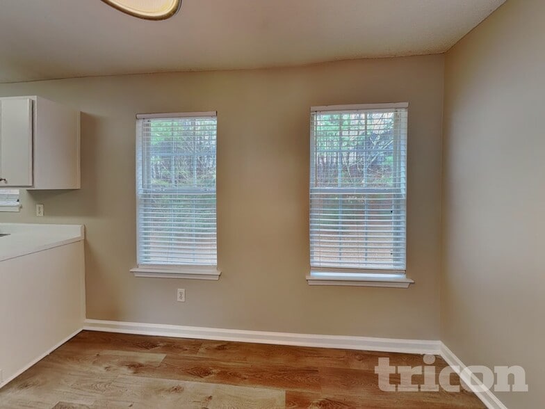 Building Photo - 6053 Crooked Creek Dr.