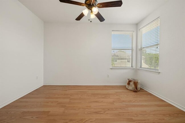 Building Photo - 14525 Harris Ridge Blvd