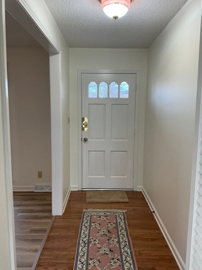 Building Photo - 476 Georgetown Rd