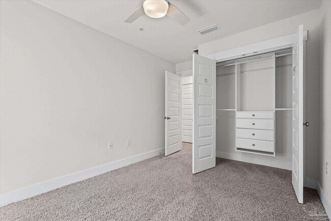 Building Photo - 1419 Iroquois Ct